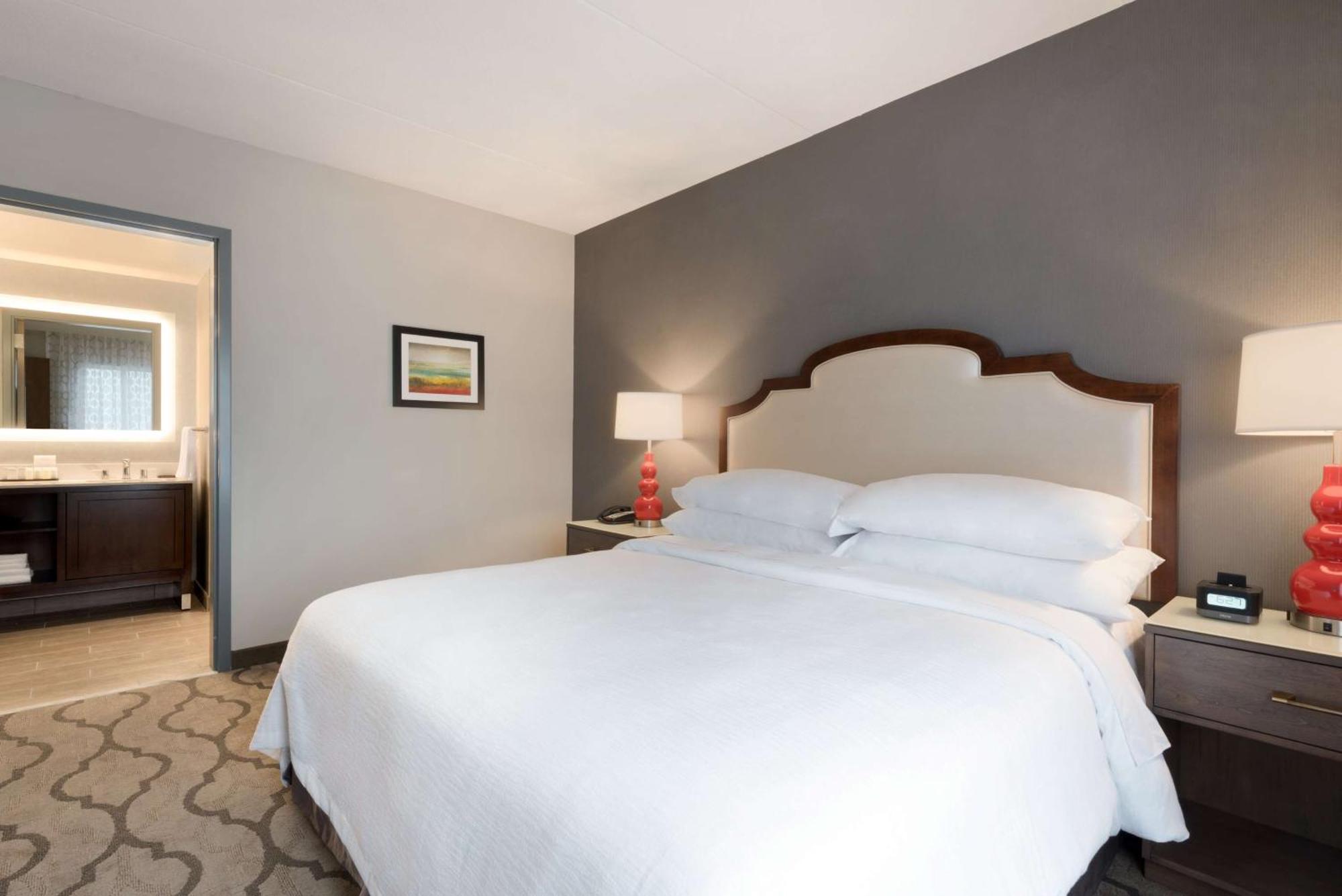 Embassy Suites By Hilton Chicago Нейпървил Екстериор снимка